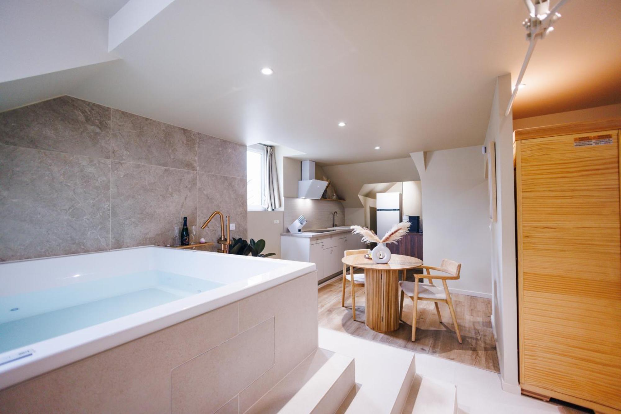 Eden Room - Luxe, Balneo & Sauna Le Mans Extérieur photo